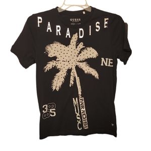 🎉 5 for $25 - Guess Paradise Tee Shirt